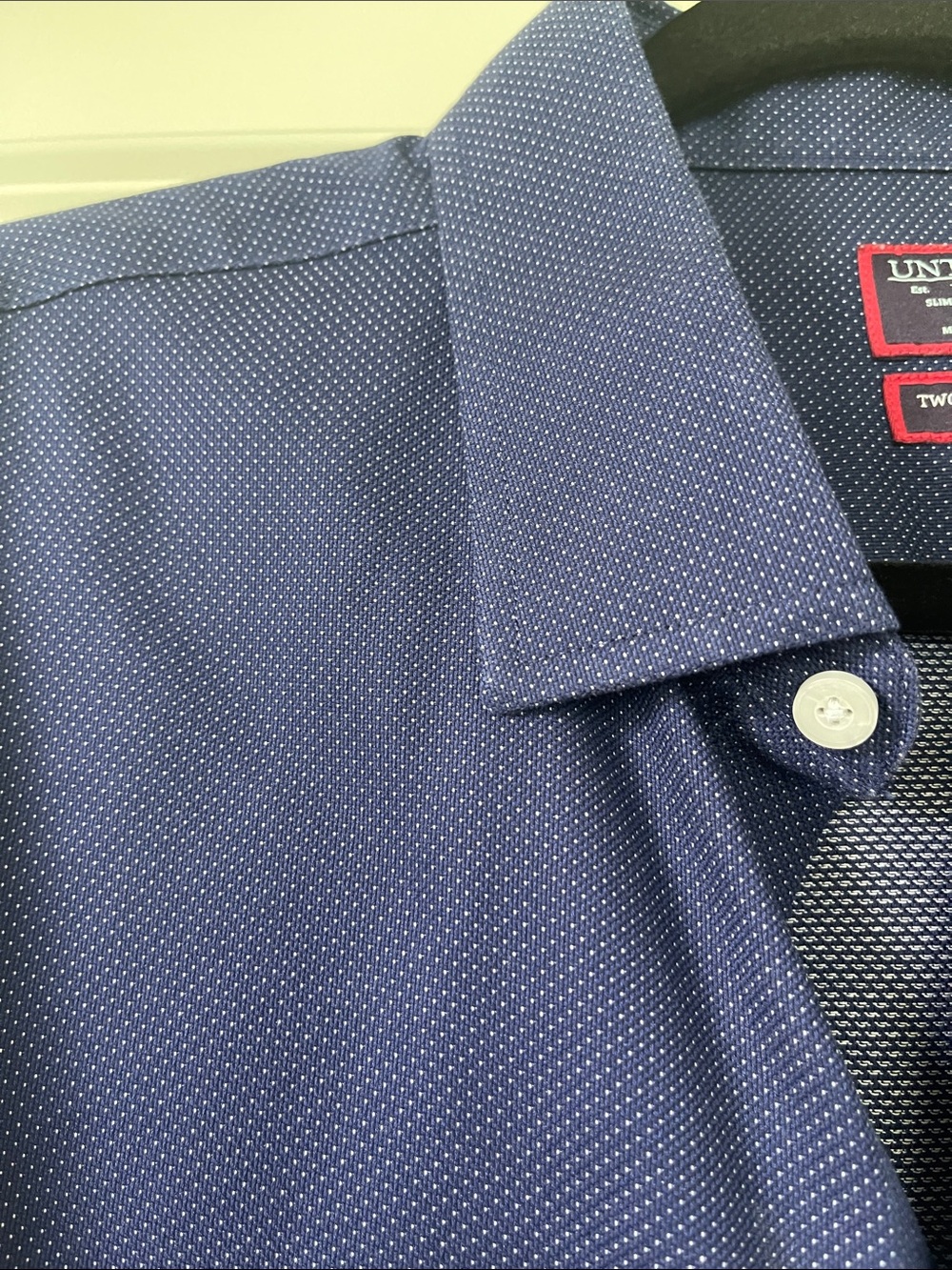 UNTUCKit Men's Navy Dress Shirt Slim Fit & Wrinkle Free - Picture 3 of 5